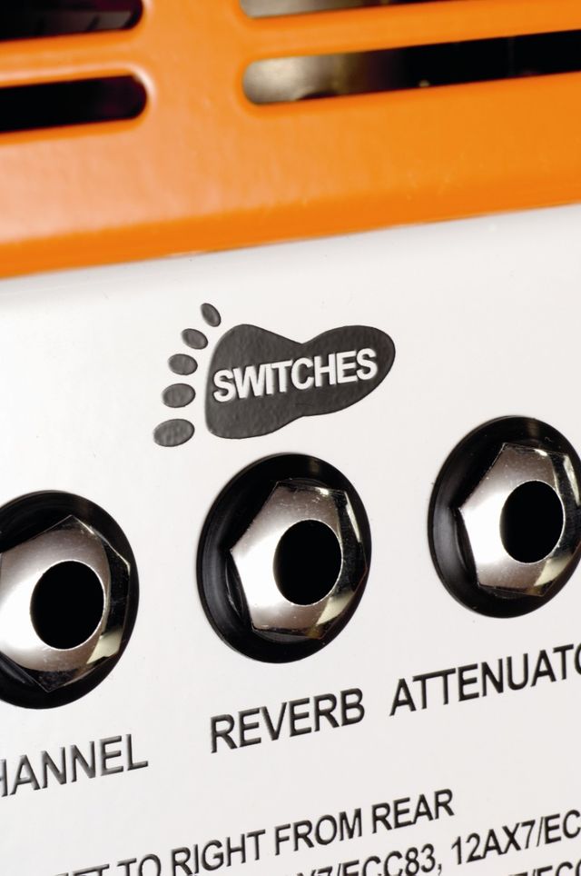 Reverb, attenuator and channels are all footswitchable
